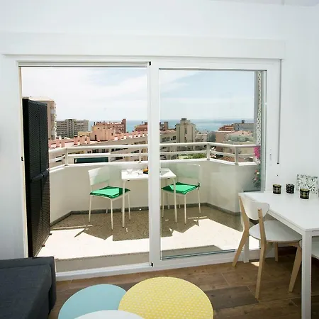 Lovely, Quiet & Center Sea Views