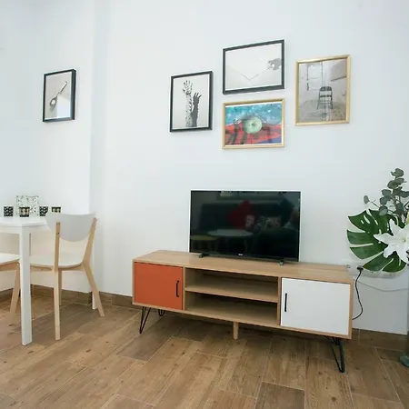 Appartement Lovely, Quiet & Center Sea Views *